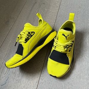 Neon Puma Running Shoes ⭐️